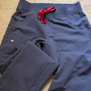 Figs Bottom Scrub Charcoal Kade